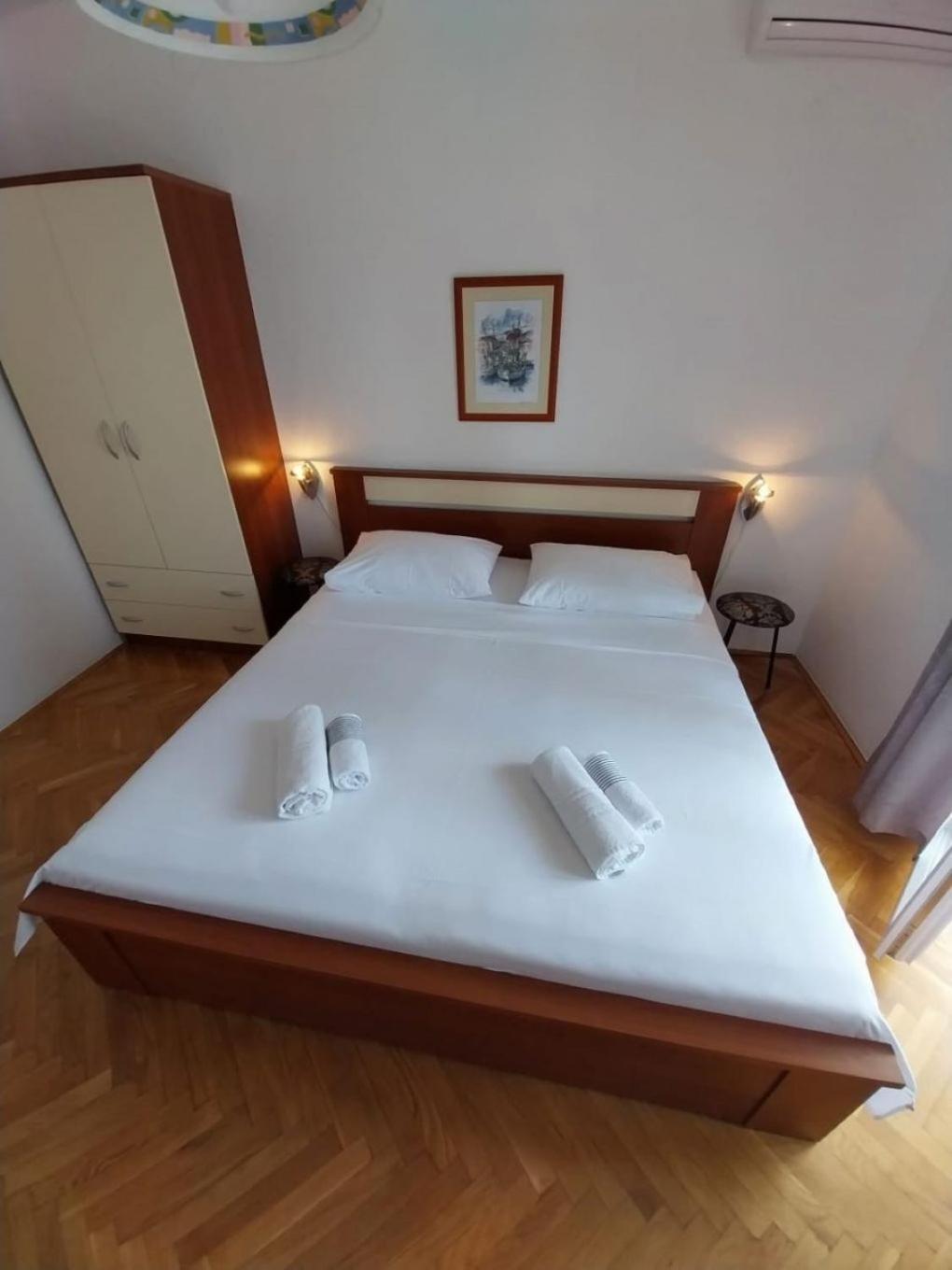 Apartments Josip Baska Voda Exterior photo