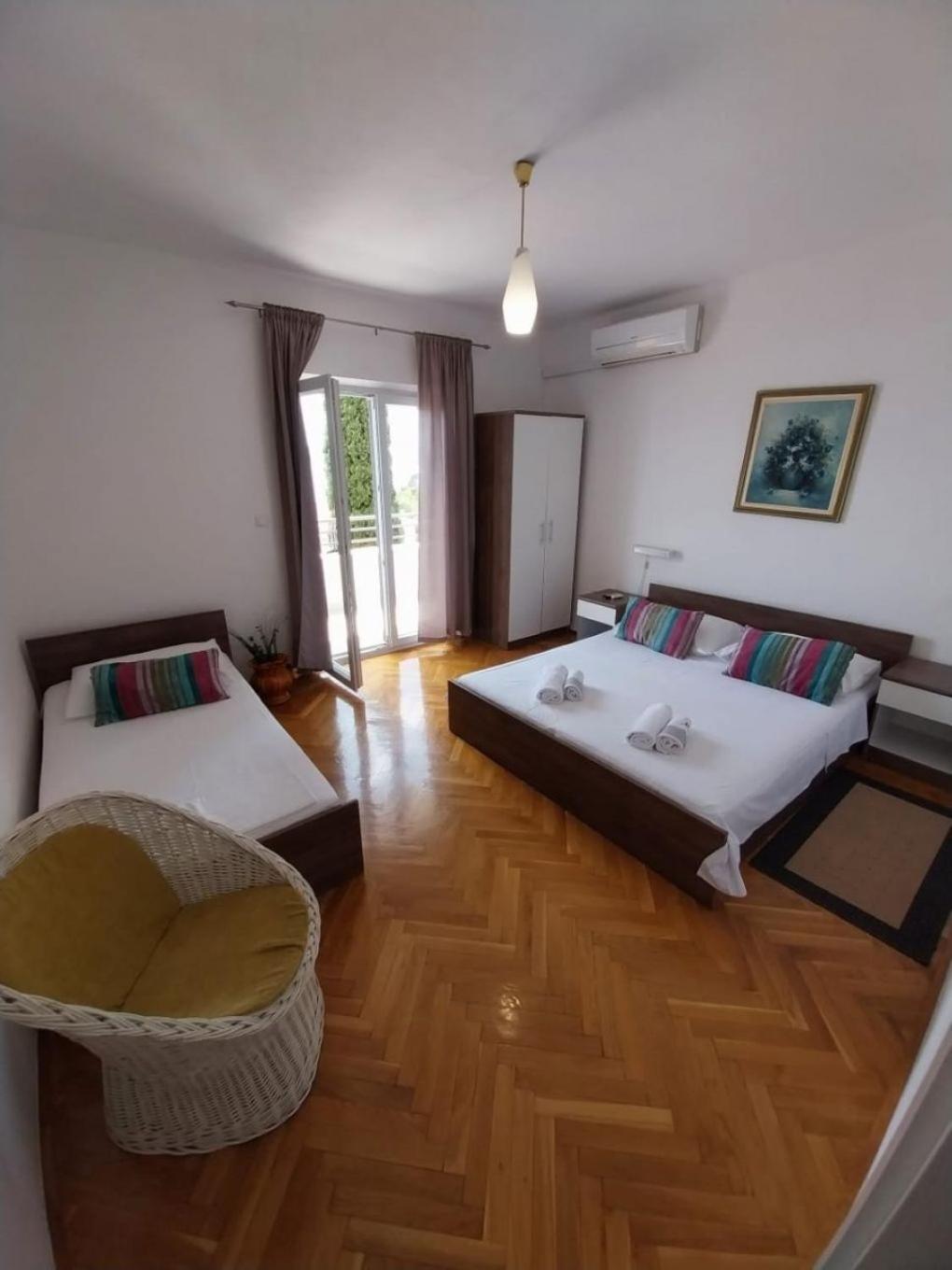 Apartments Josip Baska Voda Exterior photo